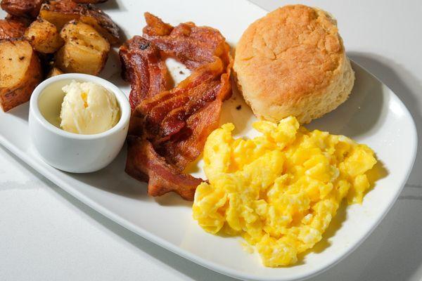 Breakfast Platter w/applewood bacon