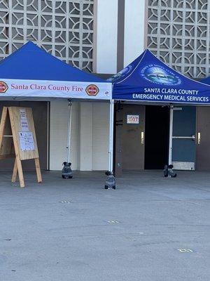 Entrance for health care workers to receive their vaccination by EMS / County fire