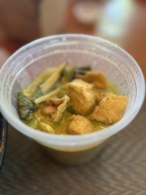 Green Curry - ok. Too many peppers and bamboo shoots. Spicy.