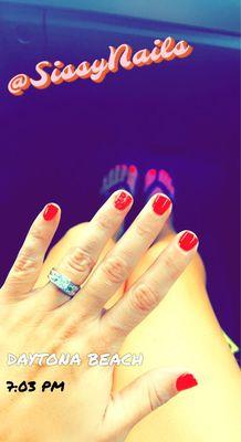 Shellac mani/pedi in Ferrari Red ‍