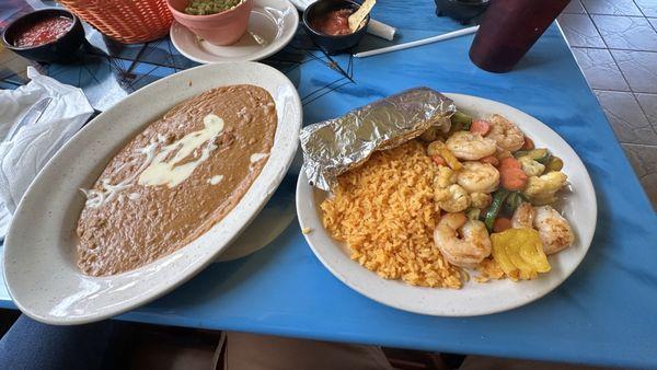 Shrimp Fajitas with beans and rice