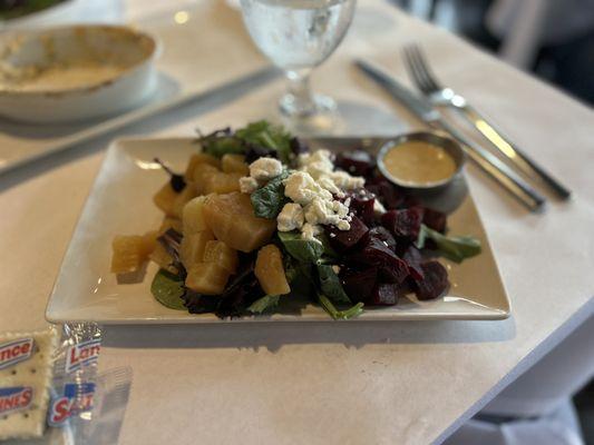 Roasted beets salad