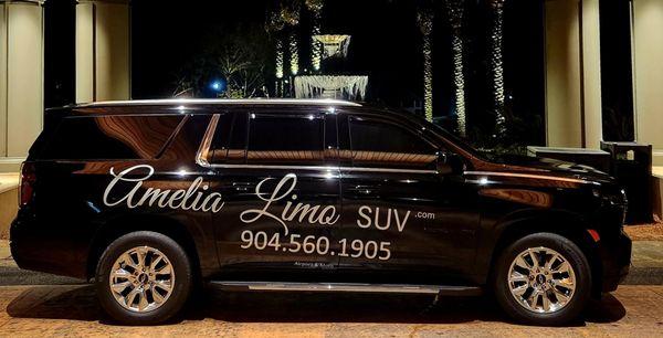 Amelia Limo Suv