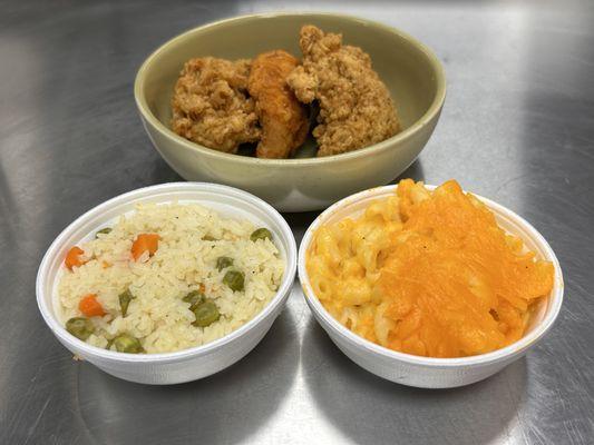 3 Piece Tender box Spicy and Regular with Veggie Rice and Mac& Cheese