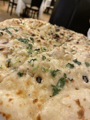 N3. Garlic Naan