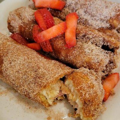 Strawberry griddle logs