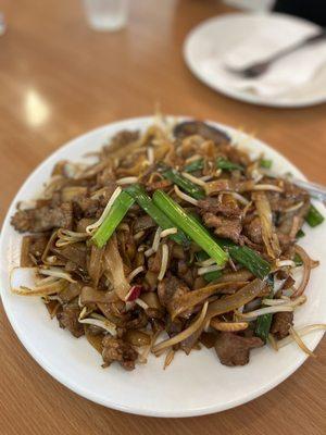 Beef chow fun