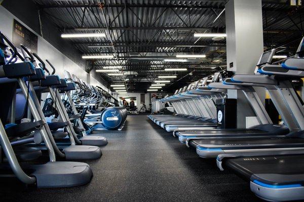 The cardio floor at City Fitness Northern Liberties.