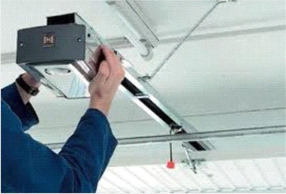 Garage door repair services