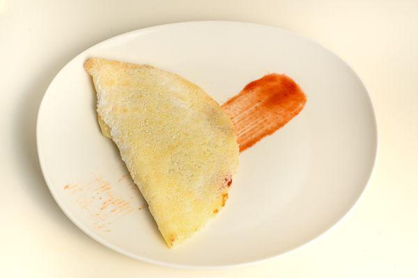 CHEESE AND GUAVA TAPIOCA
Prepared with butter, cheese and guava.