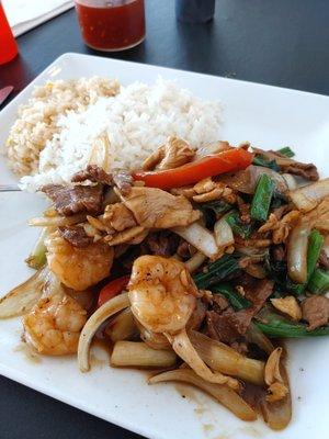 Kra Pow with shrimp, chicken and beef