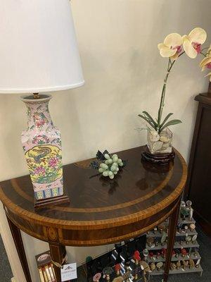 English Antique Table - we are now located within the Forest Wood Antique Mall