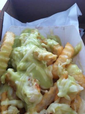 cheese fries with guacamole sauce