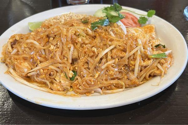 Pad thai chicken