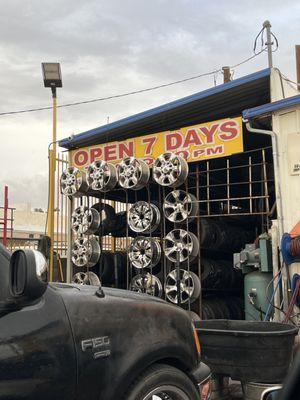 Super Tire Shop