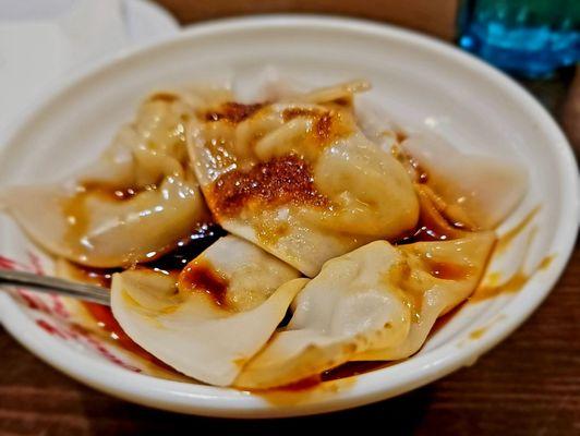 Dumplings in chili oil