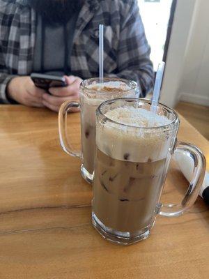 Iced latte & iced chai tea latte