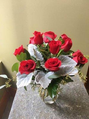 Short Stem red roses