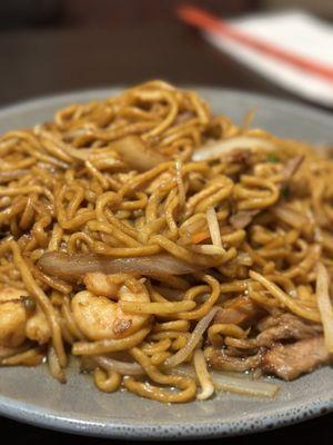 House lo mein