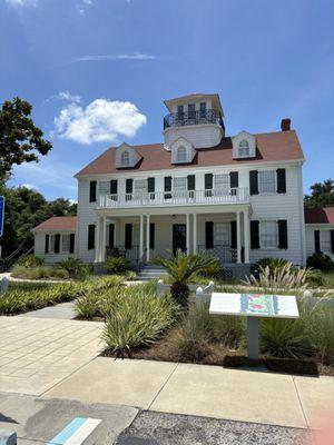 This is the Homefront World War II Museum on St. Simon's Island.