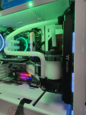 We offer custom liquid cooling services for your Gaming PCs.