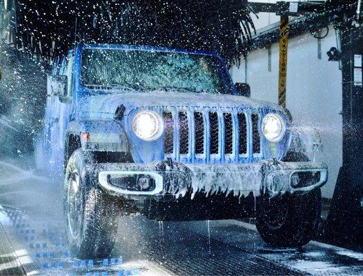 Jeep Bath @ Diamond Wash Bentonville