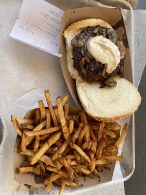 Indian Chief burger (mushroom with truffle aioli)