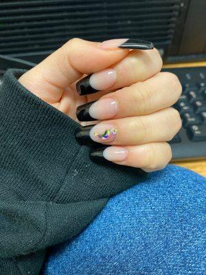 nails