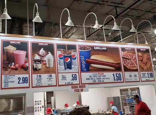 Food options inside the Naperville Costco (note the chicken bake at far right--it's great with ranch)