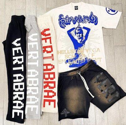 Vertabrae Sweatpants, shorts and Hellstar Tee