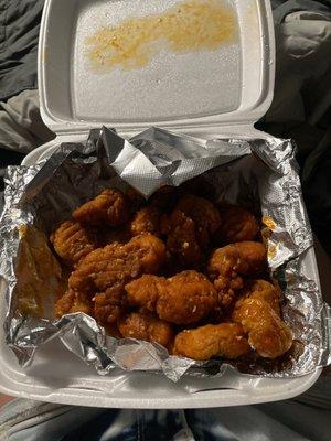 Best 12 Wings I have ever had. Spicy Garlic EVERY TIME!