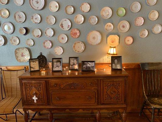 Wall of flowered plates.