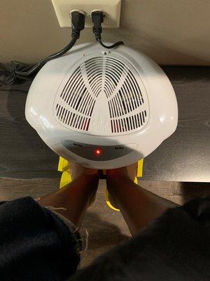 Feet drying station