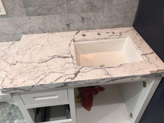 Statuarietto Marble