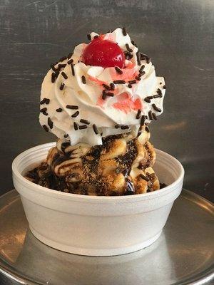 Sticky Fingers Sundae (Butterfinger)