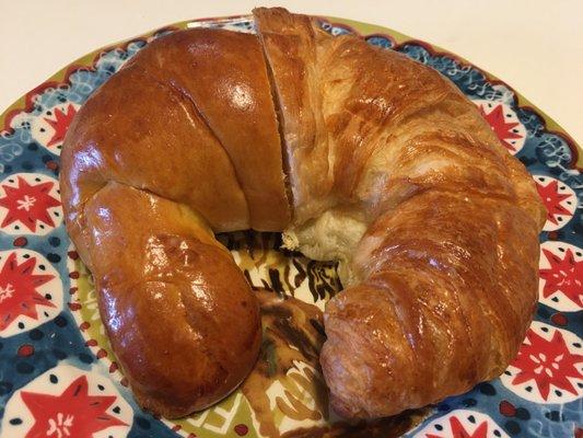 Cuernito (left) & Croissant (right)