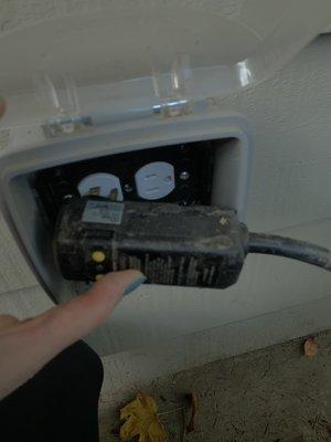 Also , just went to finally plug my hot tub into the socket all pro installed, and it doesn't fit. ‍