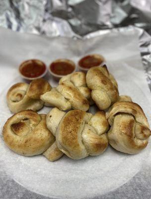 Garlic knots