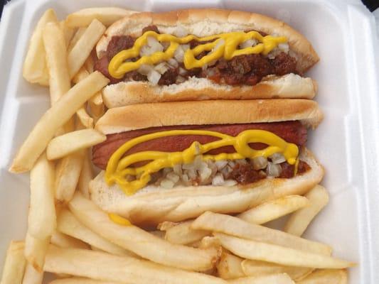 chillidogs and fries