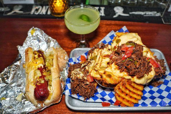 Cheesy fries with braised beef and Ti-attle dog