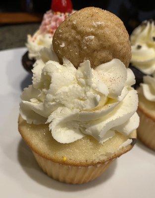 Snickerdoodle Cupcake