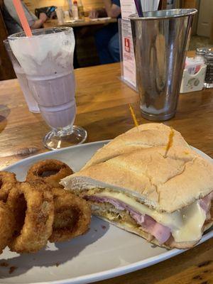 Chicken cordon bleu sandwich. Crispy, breaded chicken...a full meal for sure. Onion rings were crispy and delicious also!