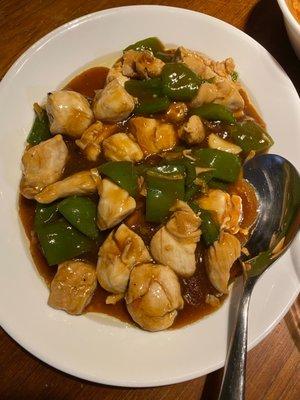 Chicken tenderloin & green pepper stir fried in garlic