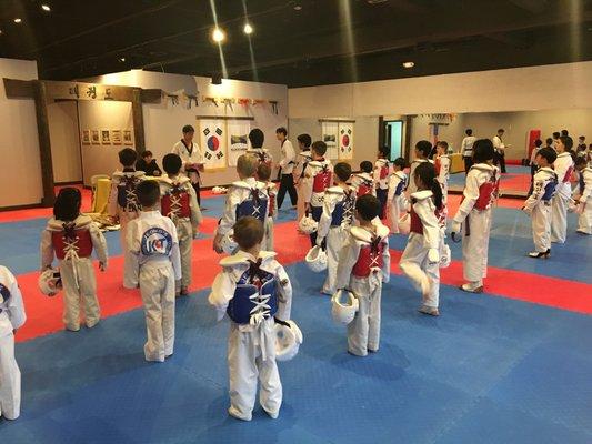 Jeong's Taekwondo Martial Arts - class