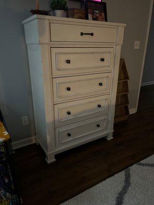 Dresser