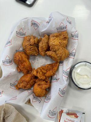 Boneless Wings buffalo and honey sriracha