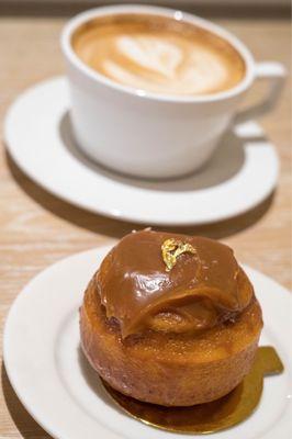 Brioche au Caramel & Latte