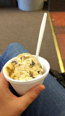 Single scoop of espresso almond fudge