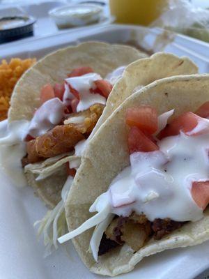 3 fish taco plate with beans & rice and a pineapple aguasfresca.