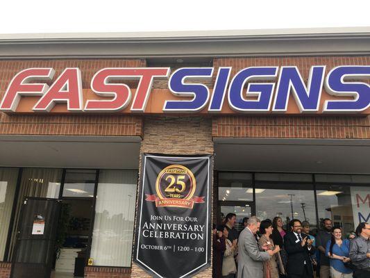 Fastsigns